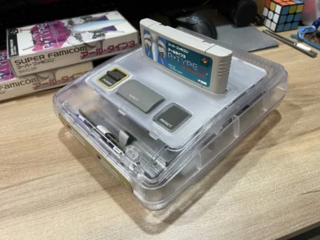 Super Famicom Replacement Case - Crystal Clear - Image 5